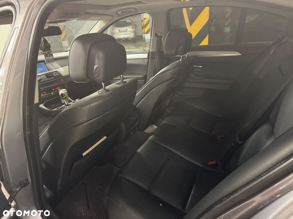 BMW Seria 5 - 10