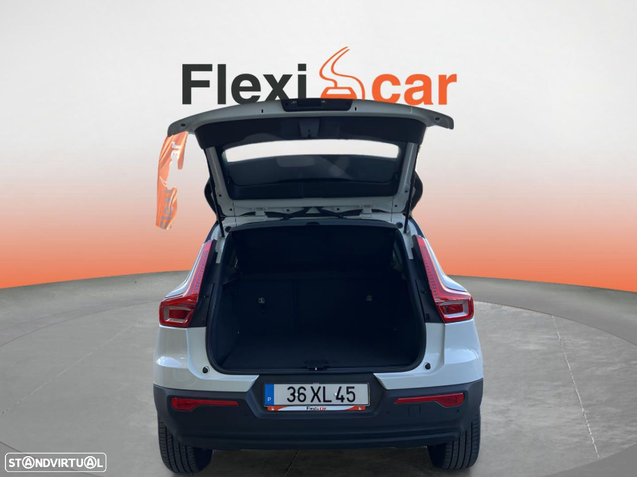 Volvo XC 40 2.0 D3 Momentum Geartronic - 8