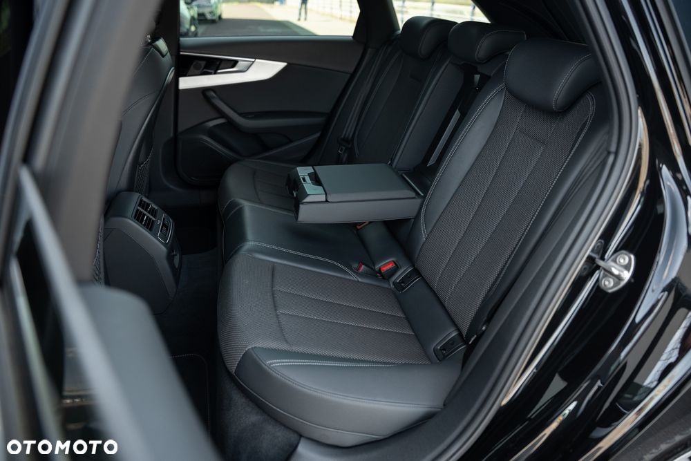 Audi A4 Avant 35 TFSI S tronic S line - 34