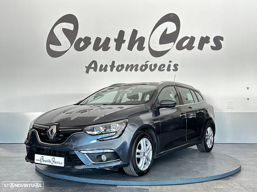 Renault Mégane Sport Tourer - 9