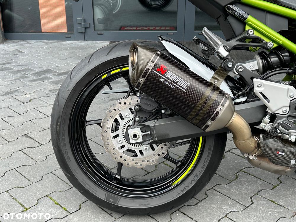 Kawasaki Z 900 - 7