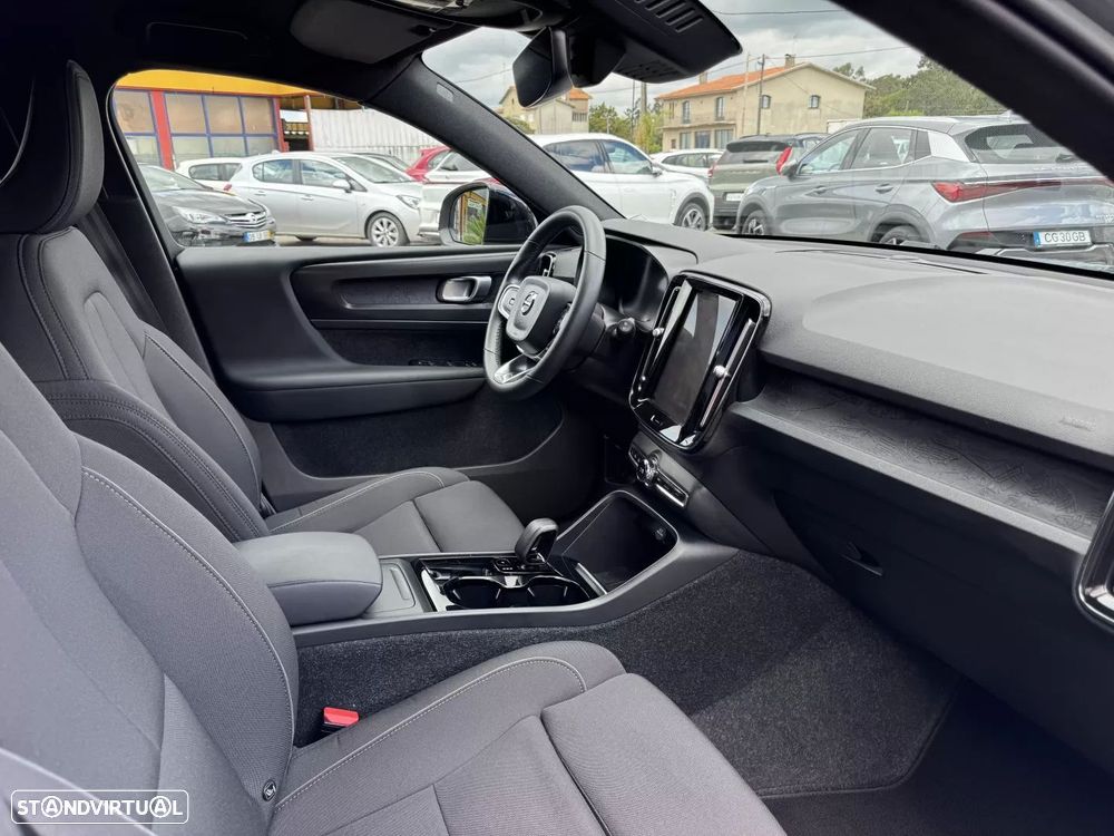 Volvo XC 40 Recharge Core - 14