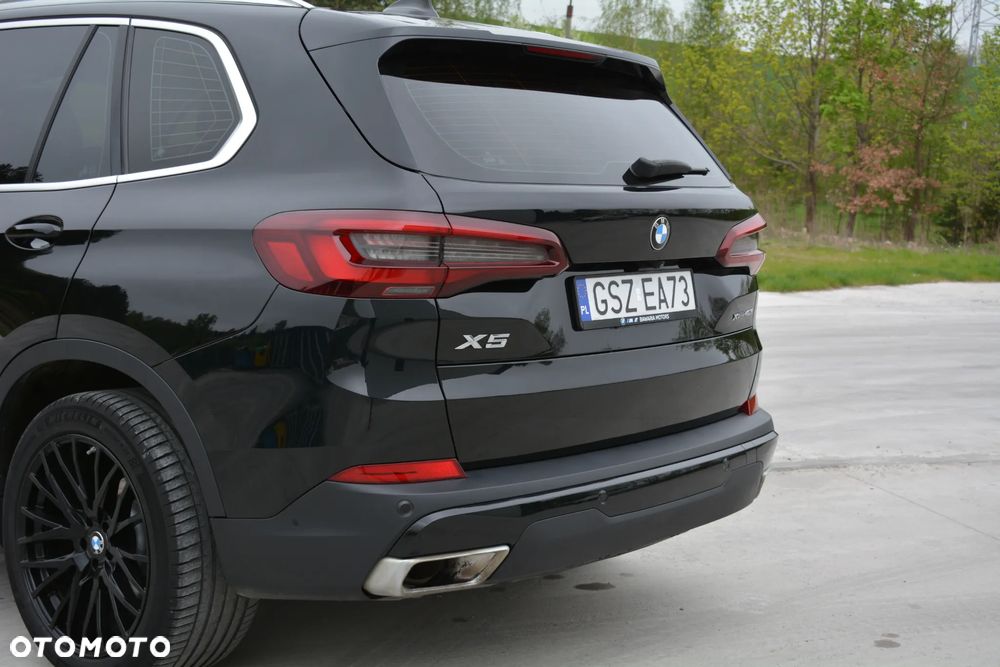 BMW X5 xDrive40i - 12