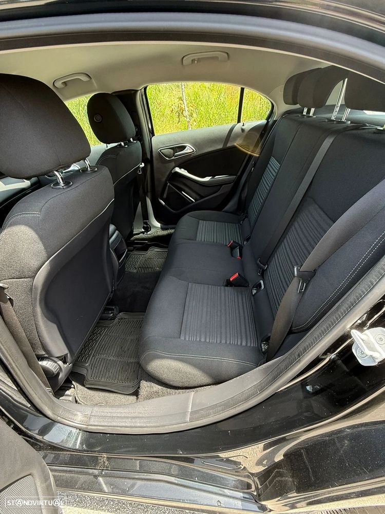 Mercedes-Benz A 200 - 8