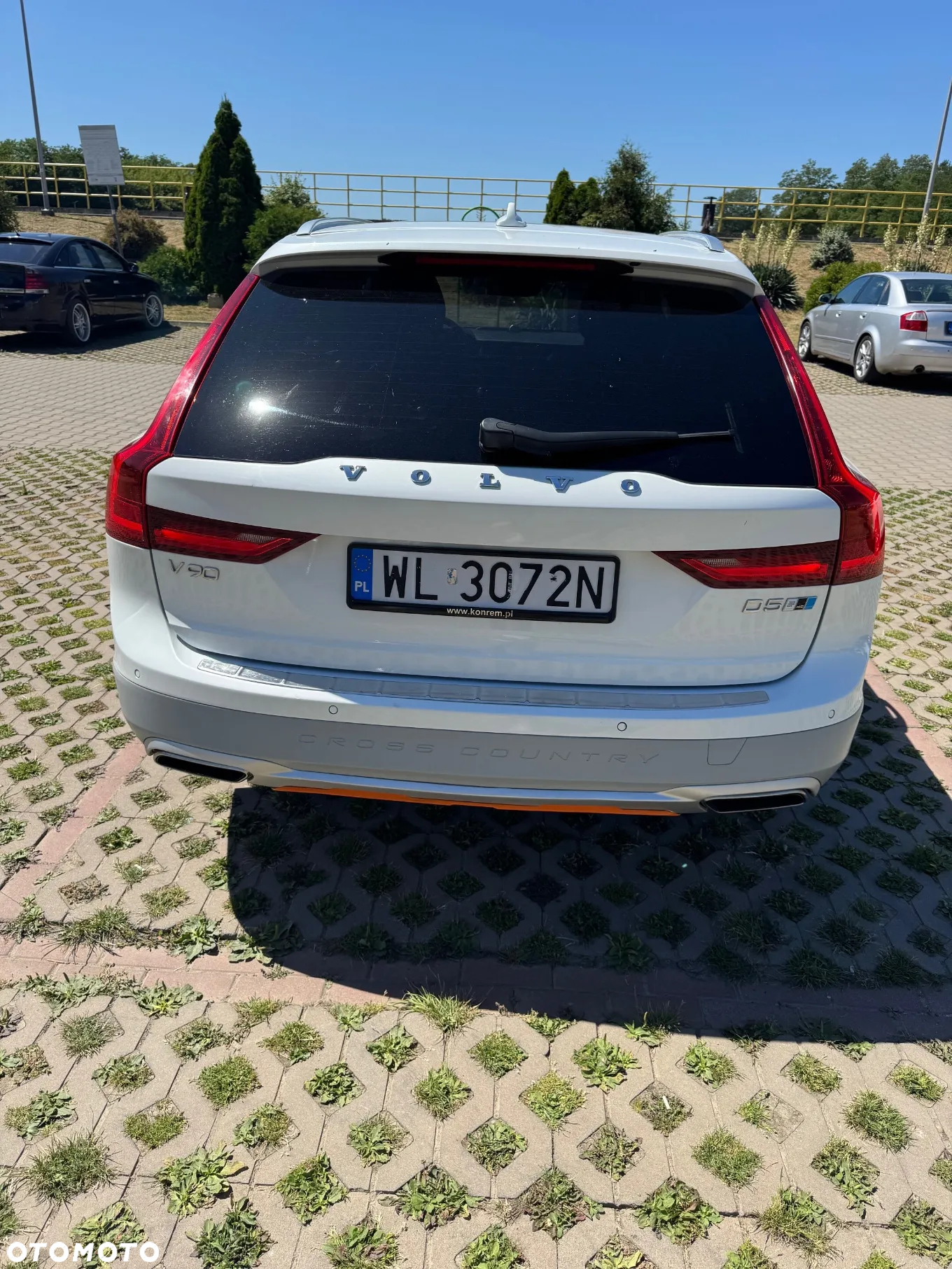Volvo V90 Cross Country D5 AWD Ocean Race - 6