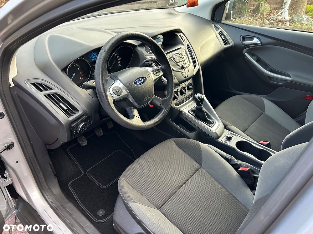 Ford Focus - 16