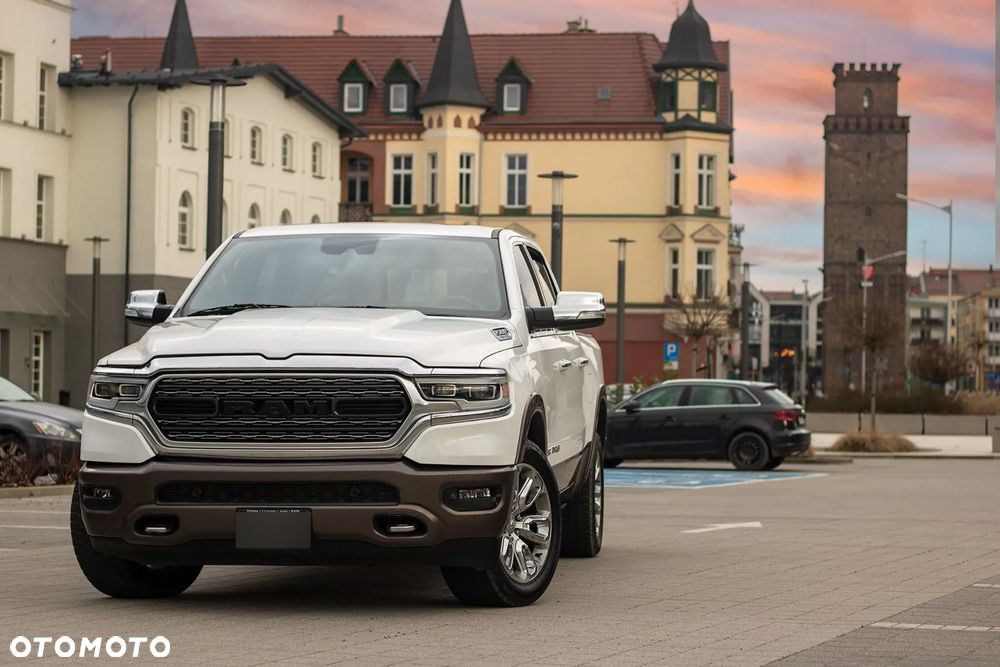 Dodge RAM 1500 5.7 4x4 - 2