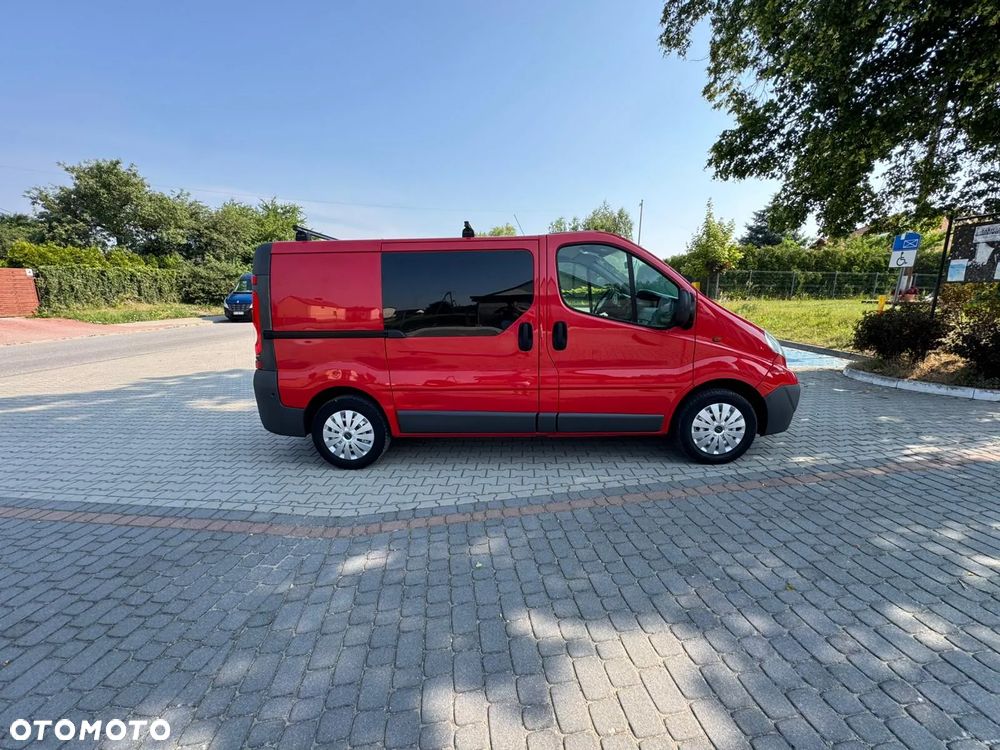 Opel Vivaro - 11