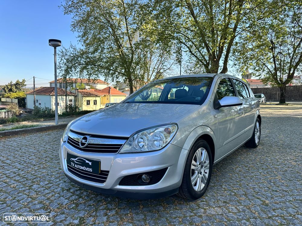 Opel Astra 1.7 CDTI Cosmo - 2