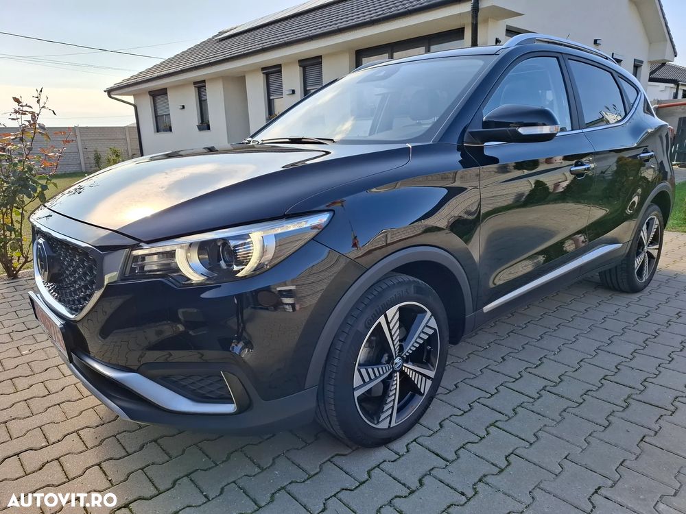 MG ZS EV Standard Luxury - 12