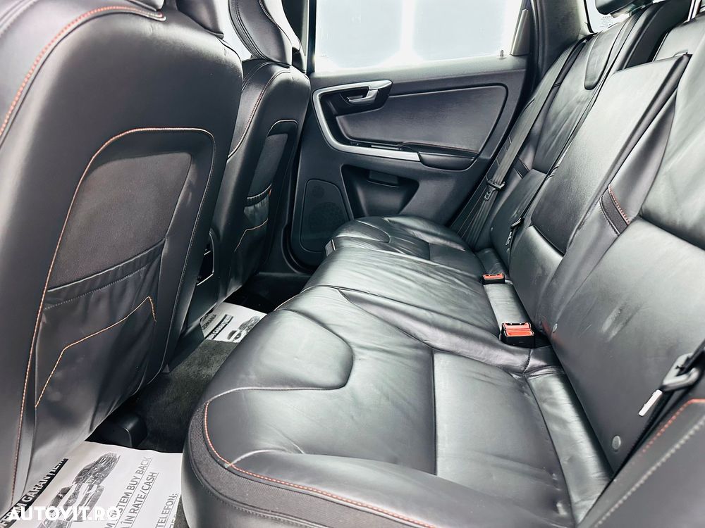 Volvo XC 60 D4 Ocean Race - 14