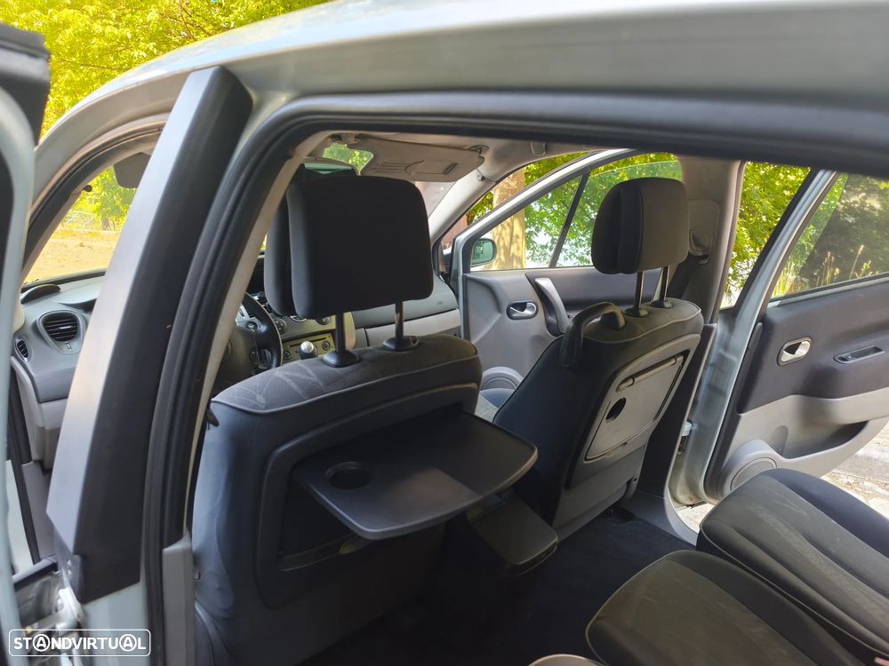 Renault Scénic 1.5 dCi Confort Dynamique - 11
