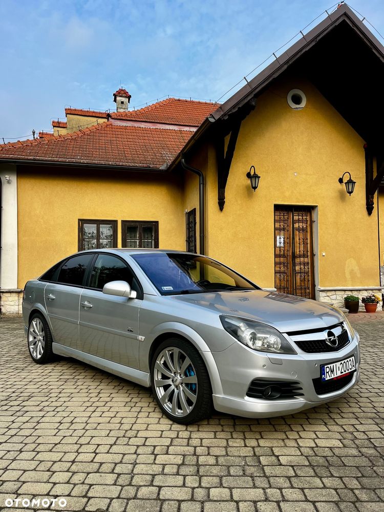 Opel Vectra 1.9 CDTI Cosmo - 1