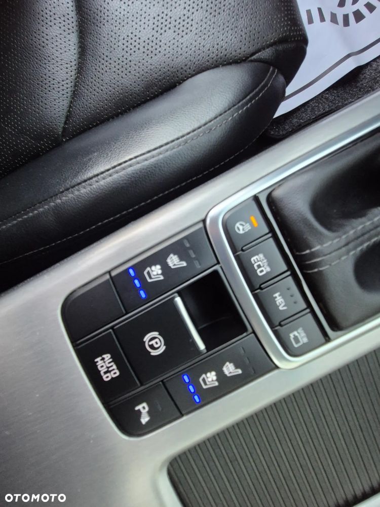 Kia Optima Plug-in Hybrid - 35