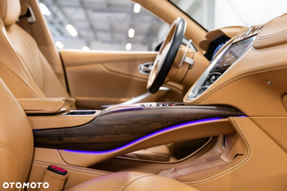 Aston Martin DBX Standard - 34