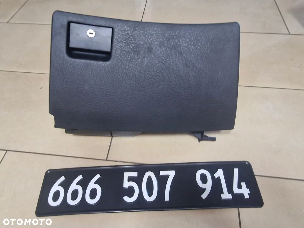 Schowek / schowek pasażera - AUDI 80 B4 - 1