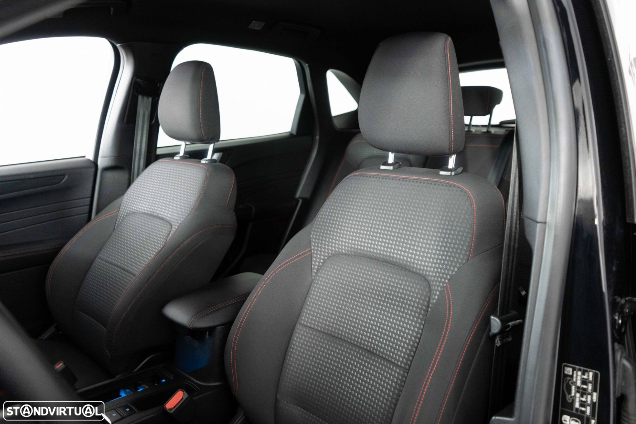 Ford Kuga - 8