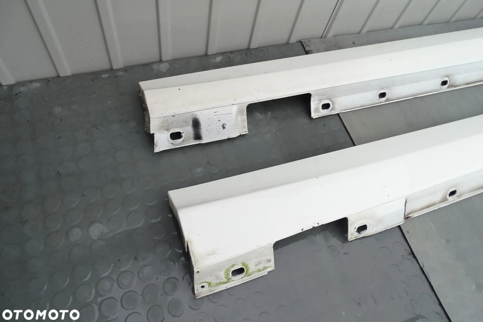 Mercedes C Klasa W204 Listwa progowa Progi C650 2046900340 2046900440 - 2