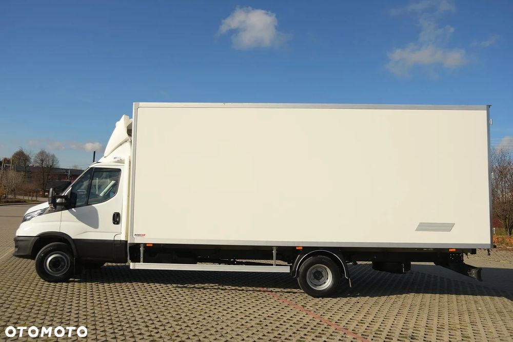 Iveco 72C18  3,0 180KM  Zanotti Z380  230 V 6,1m 12 palet dł -20+20 ładowność 3460kg - 9