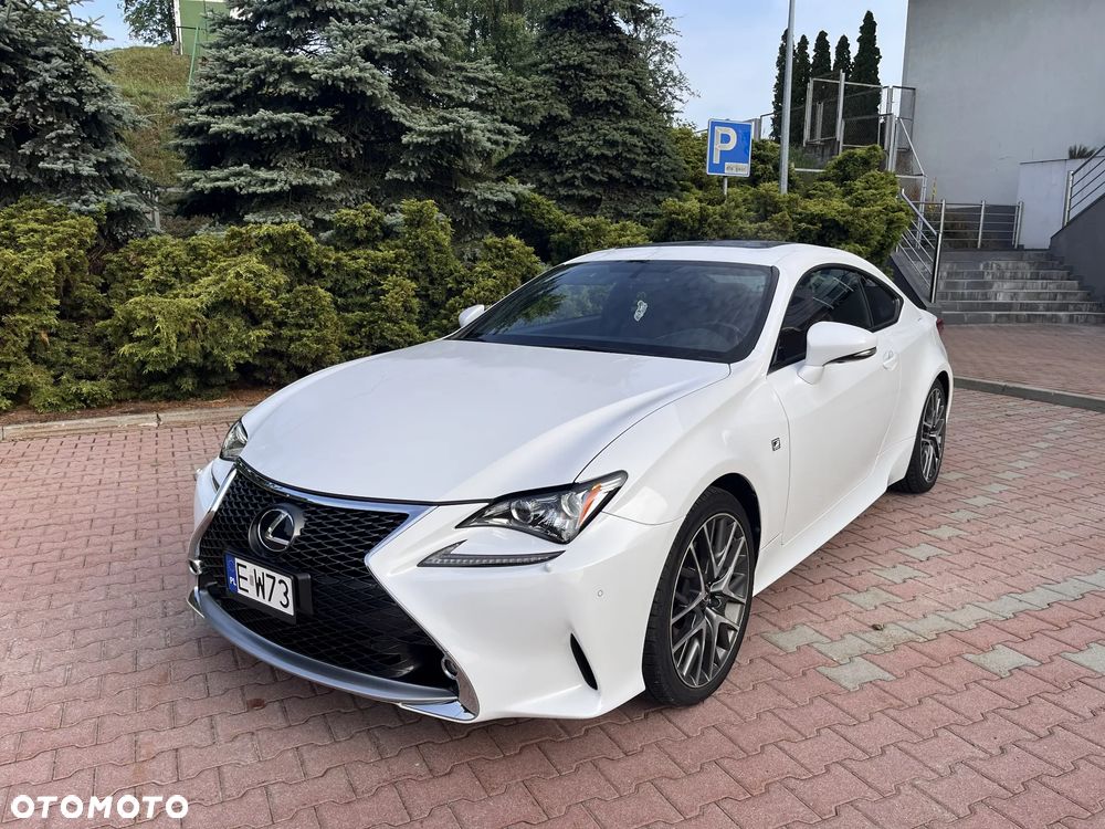 Lexus RC - 12