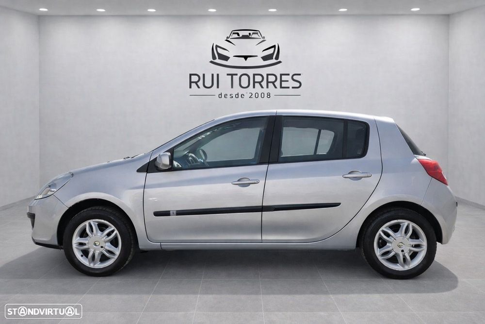 Renault Clio 1.2 16V Confort - 7