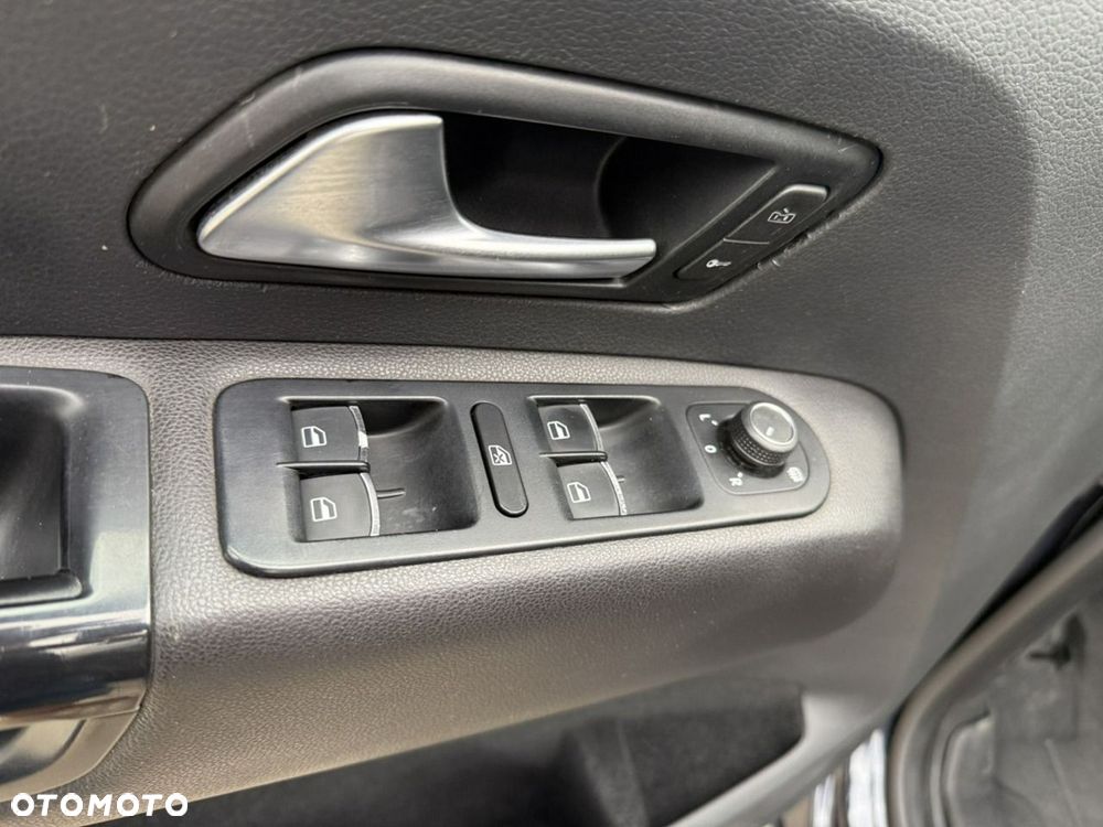 Volkswagen Amarok 3.0 V6 TDi 4MOTION Highline - 33