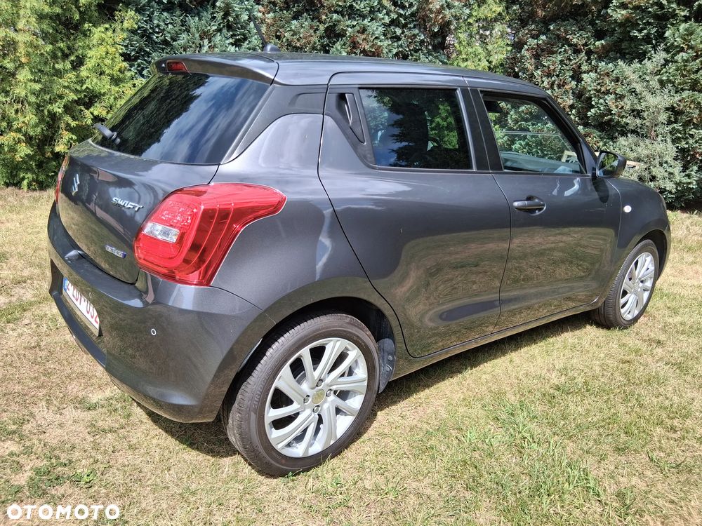 Suzuki Swift - 4