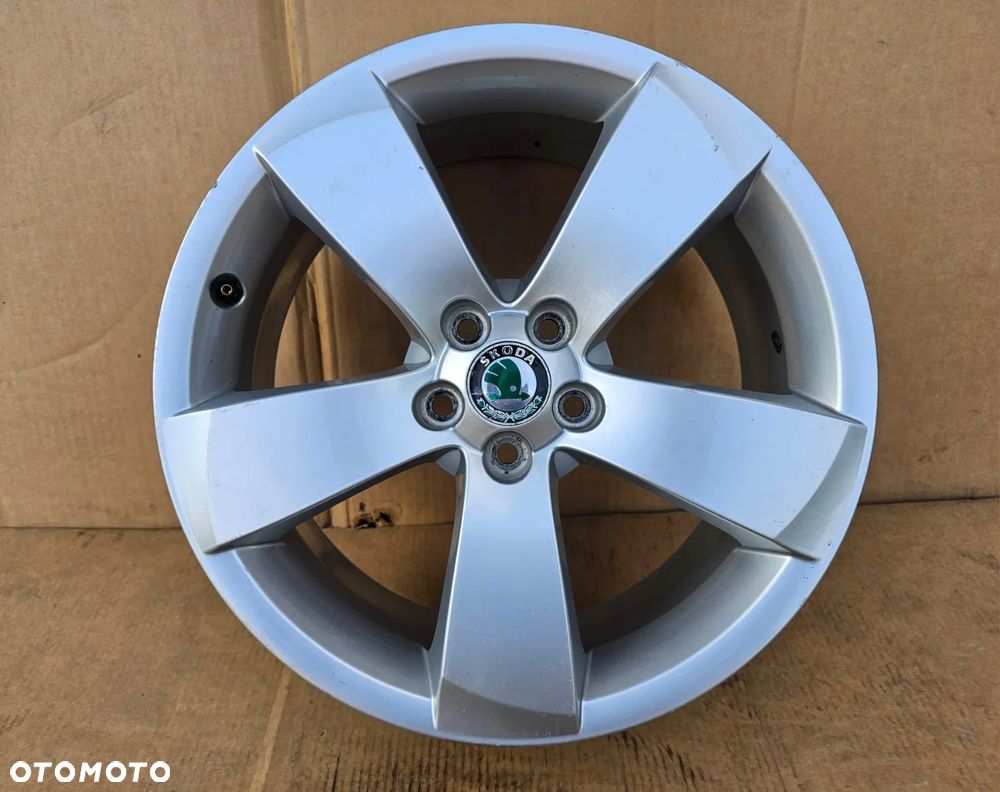 (F149) Skoda OE Rapid Roomster Fabia / 5J7601025B / 7Jx17 ET41 5x100
