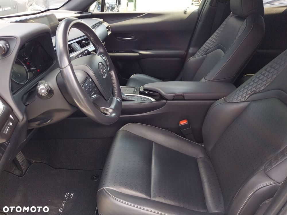 Lexus UX 250h GPF F Impression 2WD - 18