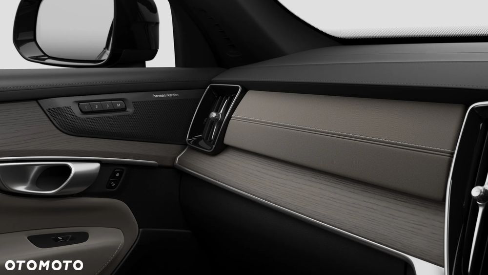 Volvo XC 90 T8 AWD Plug-In Hybrid Ultra Dark 7os - 7