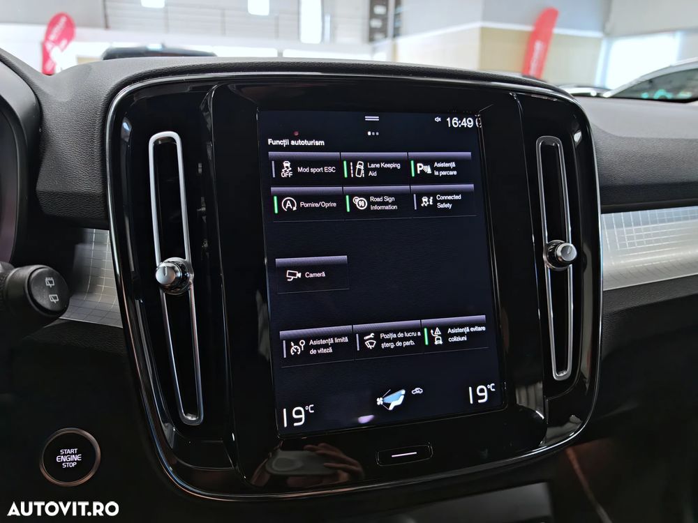 Volvo XC 40 T3 Momentum Pro - 20