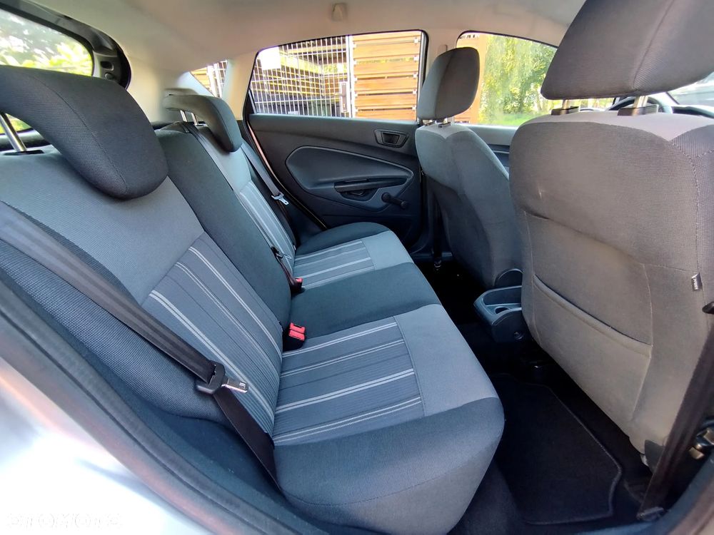 Ford Fiesta - 14