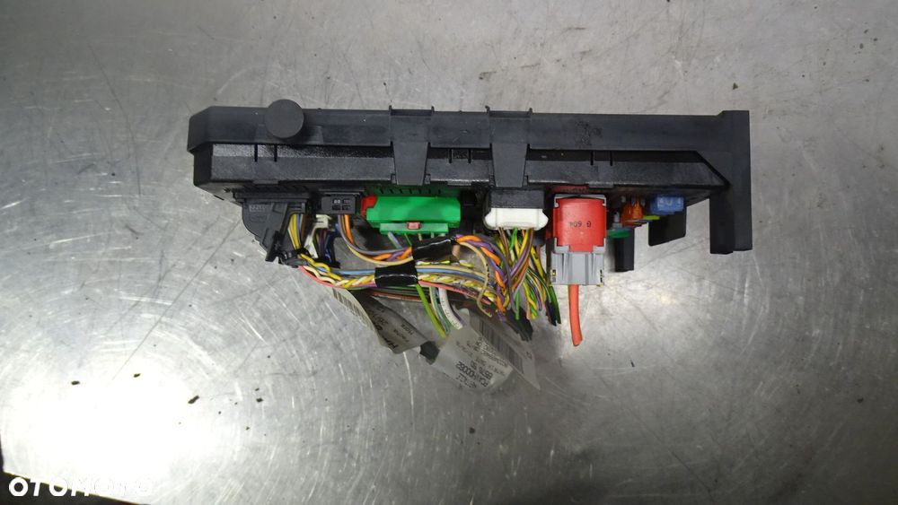 MODUŁ BSI CITROEN C4 PICASSO 1.8 - 3