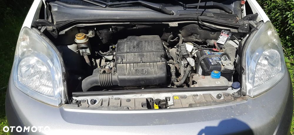 Fiat Fiorino Kombi 8V Base - 5