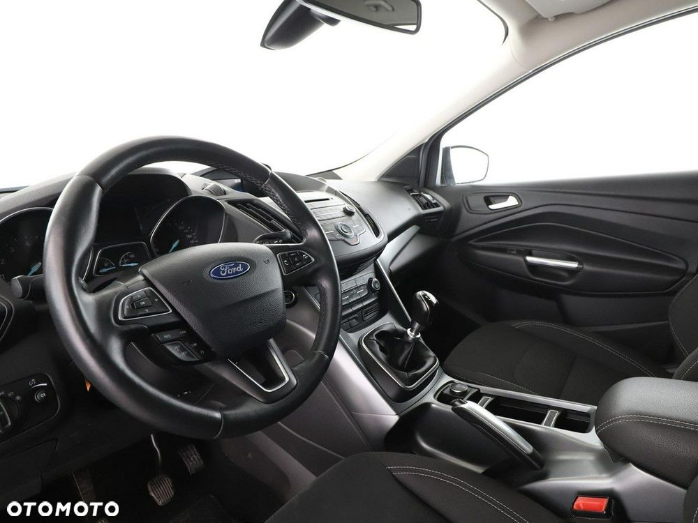 Ford Kuga 1.5 EcoBoost 2x4 Trend - 15