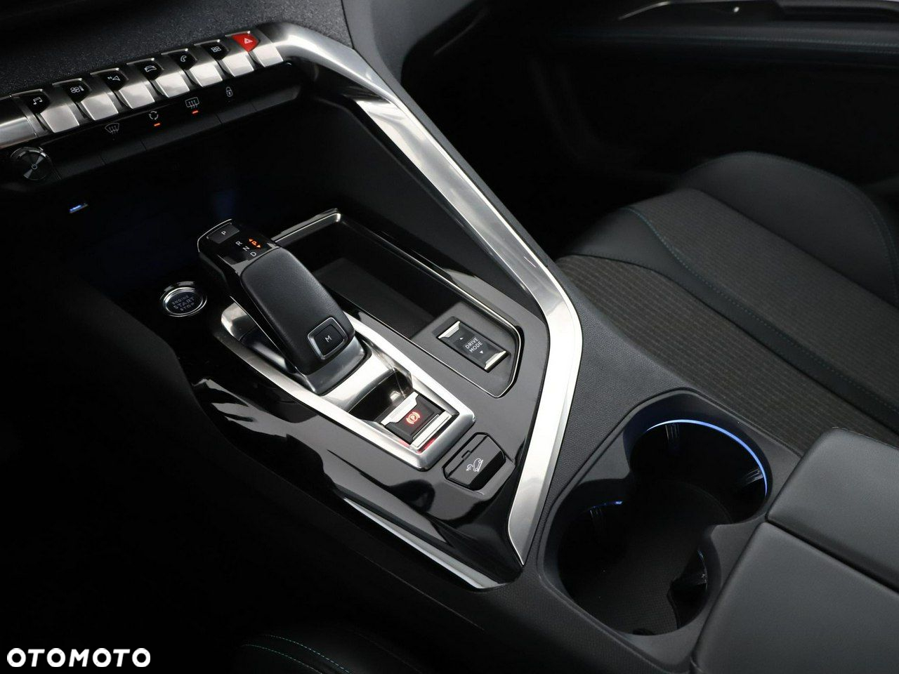 Peugeot 3008 PureTech 130 Stop & Start GPF EAT8 Allure Pack - 33