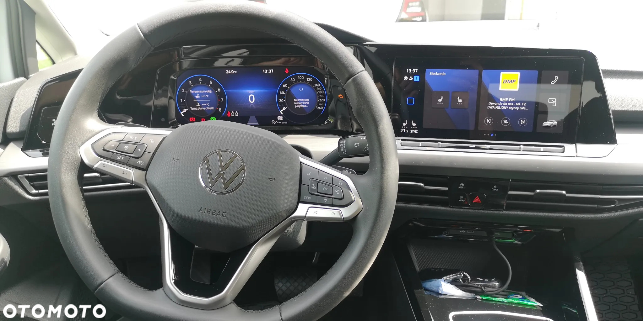 Volkswagen Golf - 10