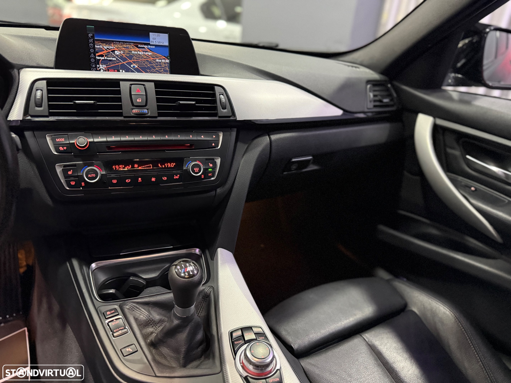 BMW 318 d Touring Pack M - 9