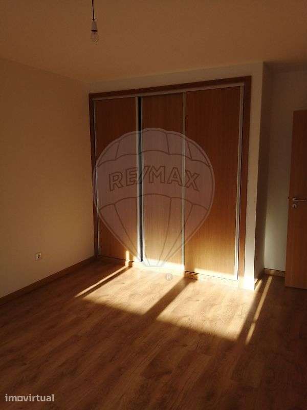 Apartamento T4 para arrendamento - Grande imagem: 2/16