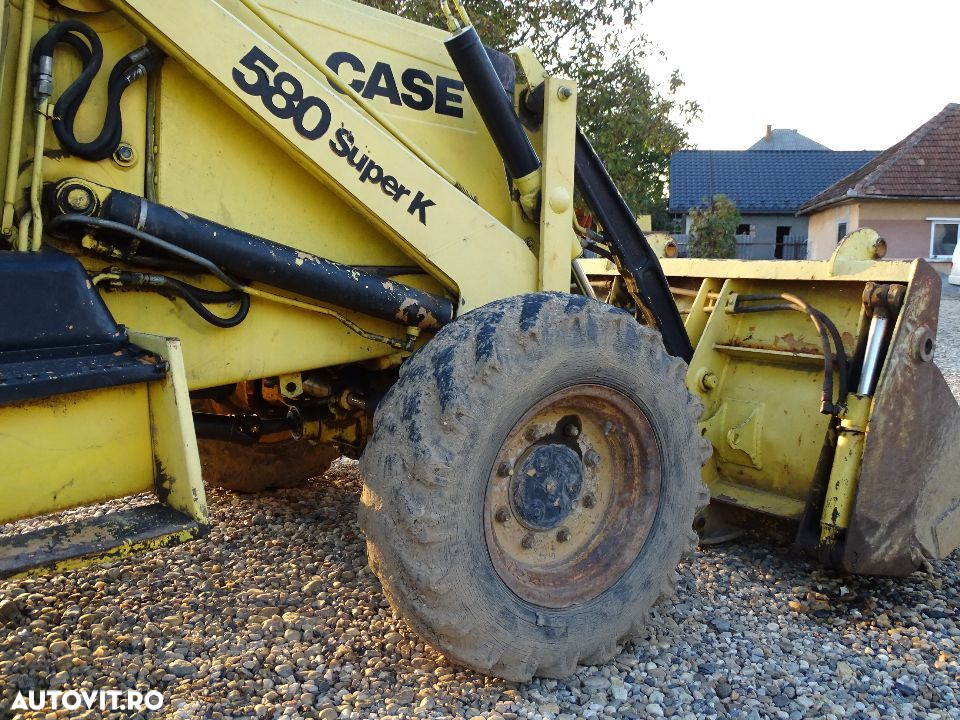 Buldoexcavator Case 580 SK,  din  95  piese - 5