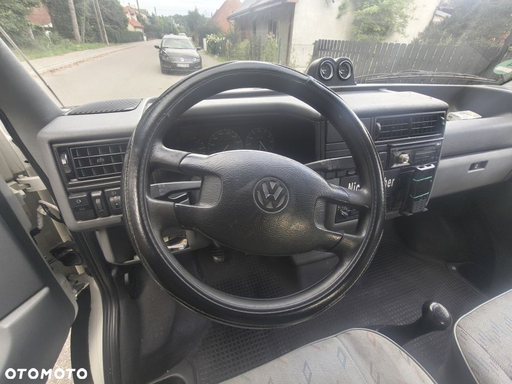 Volkswagen Transporter - 5