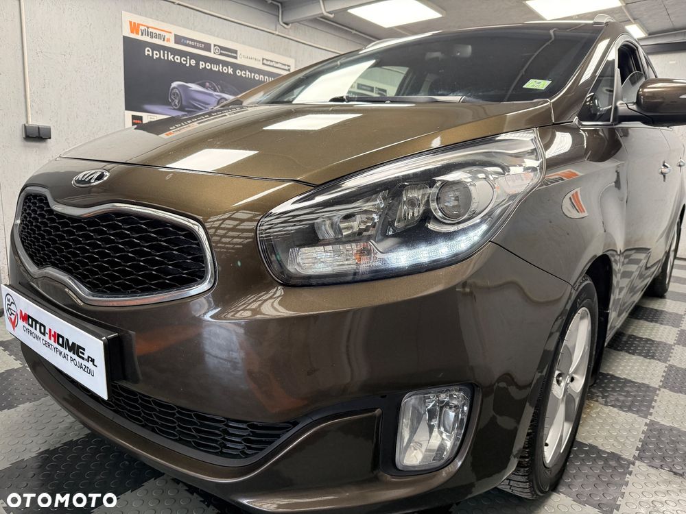 Kia Carens - 29