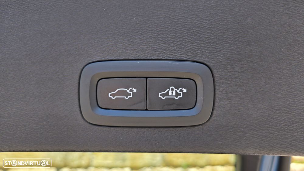 Volvo C40 Recharge Twin Ultimate - 39