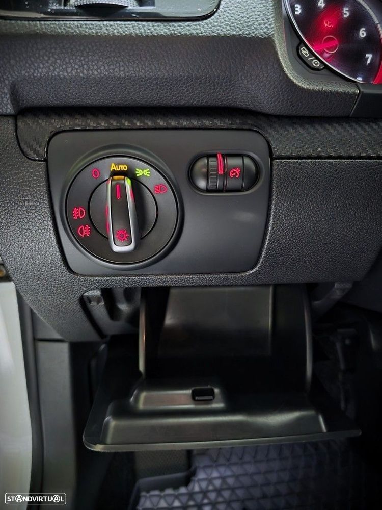 VW Scirocco 2.0 TSI BlueMotion DSG - 19