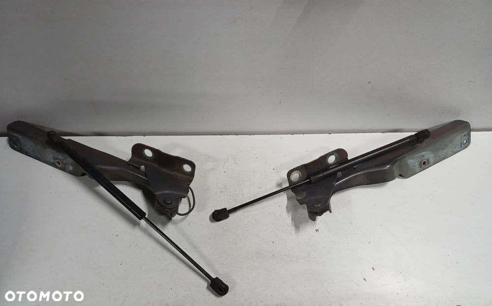 Zawias zawiasy maski FORD F150 03-08R - 2