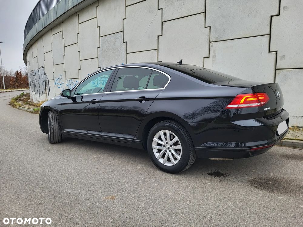 Volkswagen Passat - 6