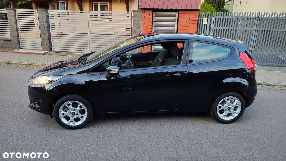 Ford Fiesta 1.25 Champions Edition - 23