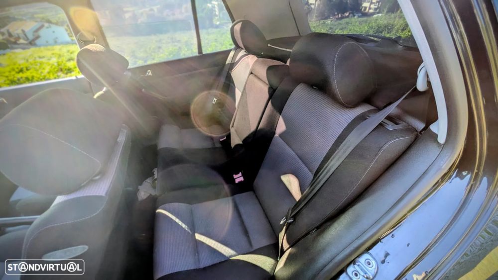 VW Golf 1.4i Confortline AC - 18