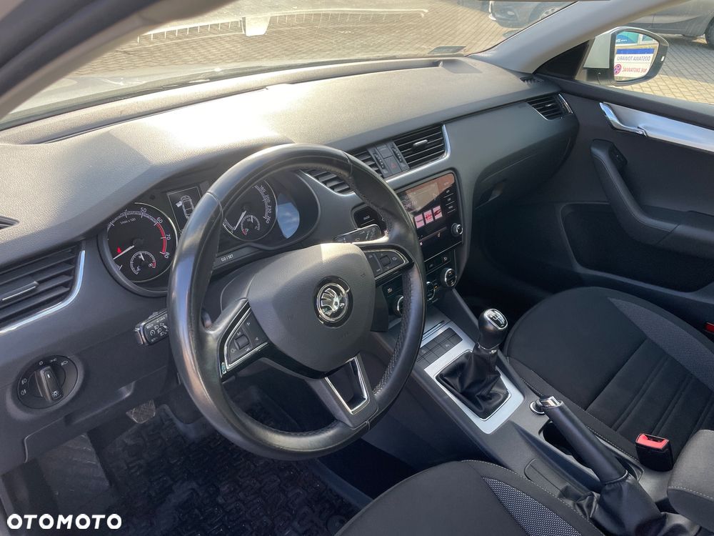 Skoda Octavia 1.5 TSI GPF ACT Ambition - 6