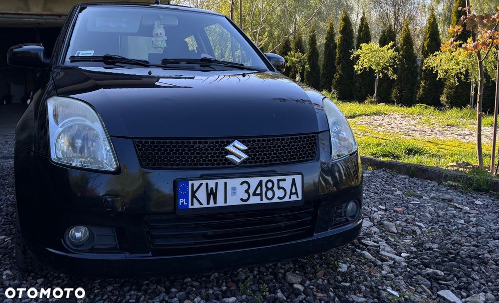 Suzuki Swift 1.5 GS - 1